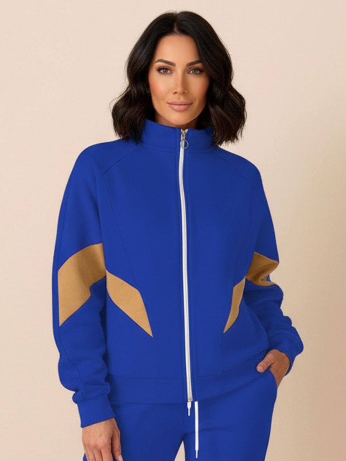 Colorblock Comfort Tracksuit with contrast curved panels and relaxed fit in wrinkle-resistant fabric