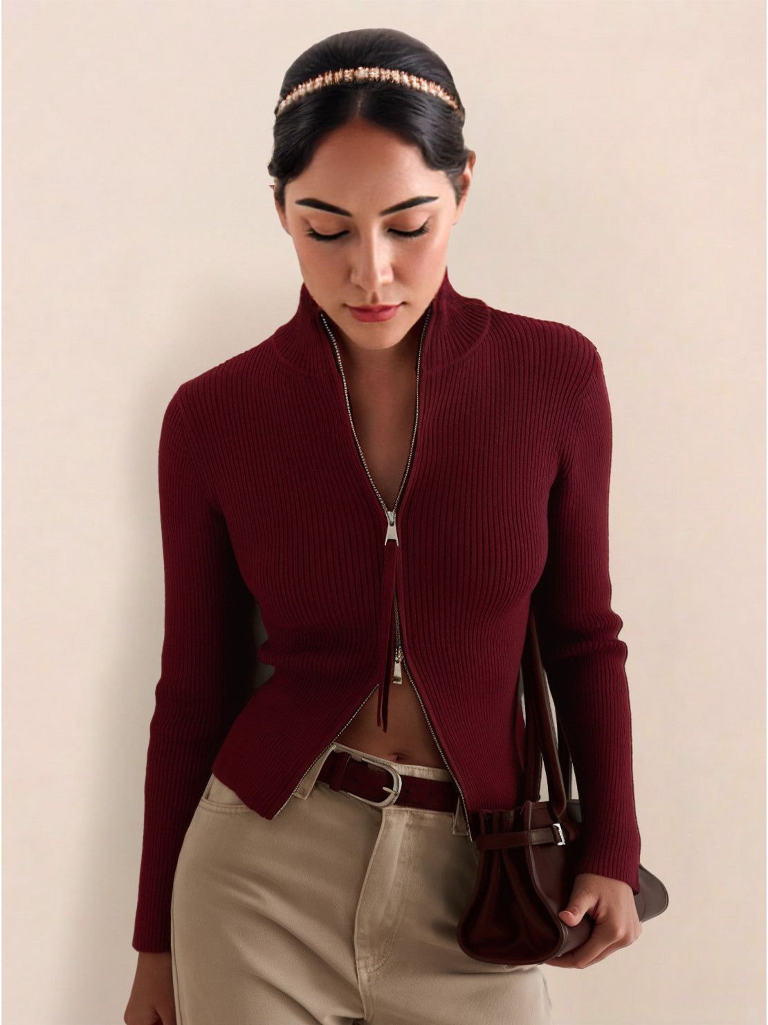 Comfortable slim fit zip-up knit cardigan jacket with vertical ribbing and high neckline