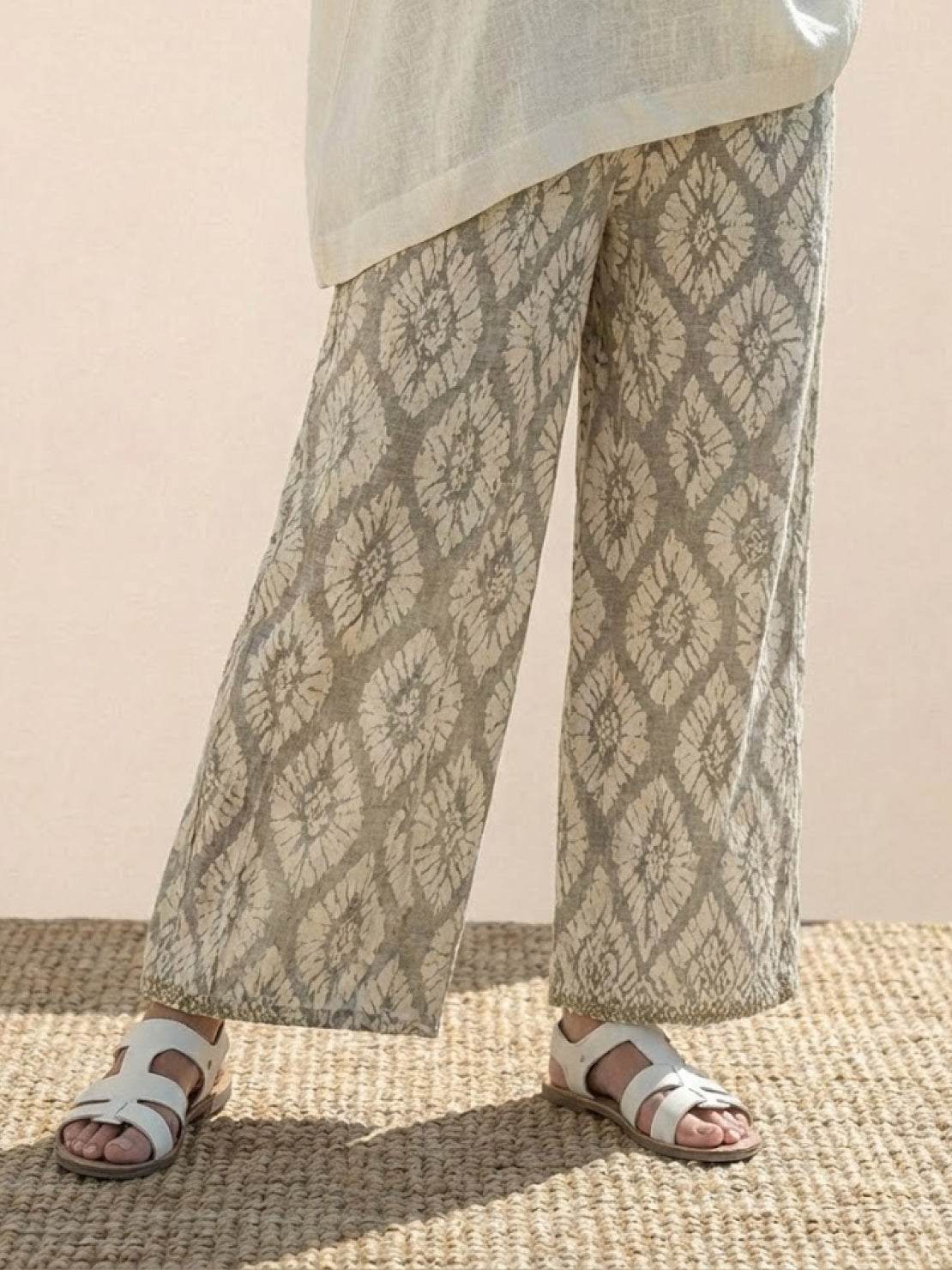 Coastal Comfort Linen two-piece set with lace details and breathable fabric