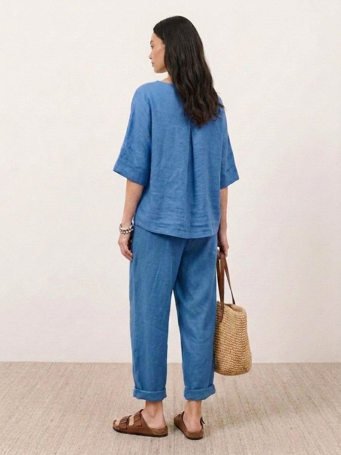 Monochrome Batwing Leisure Co-Ord set with boxy crop top and high-waisted tapered pants