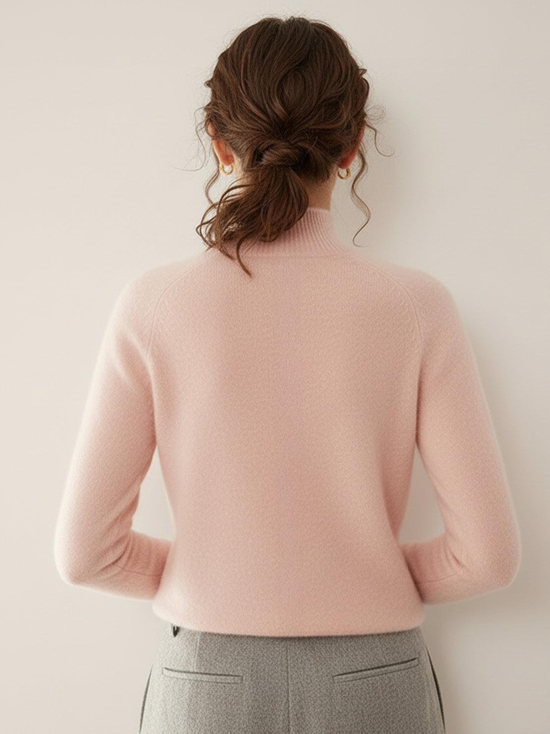 Lightweight 100% Italian cashmere sweater with a soft mock-neck and regular fit