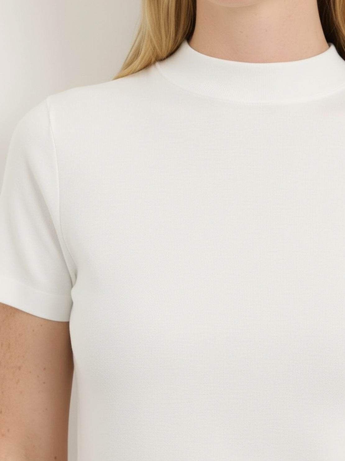 Slim-fit short-sleeve 100% Merino Wool mock neck tee in neutral color