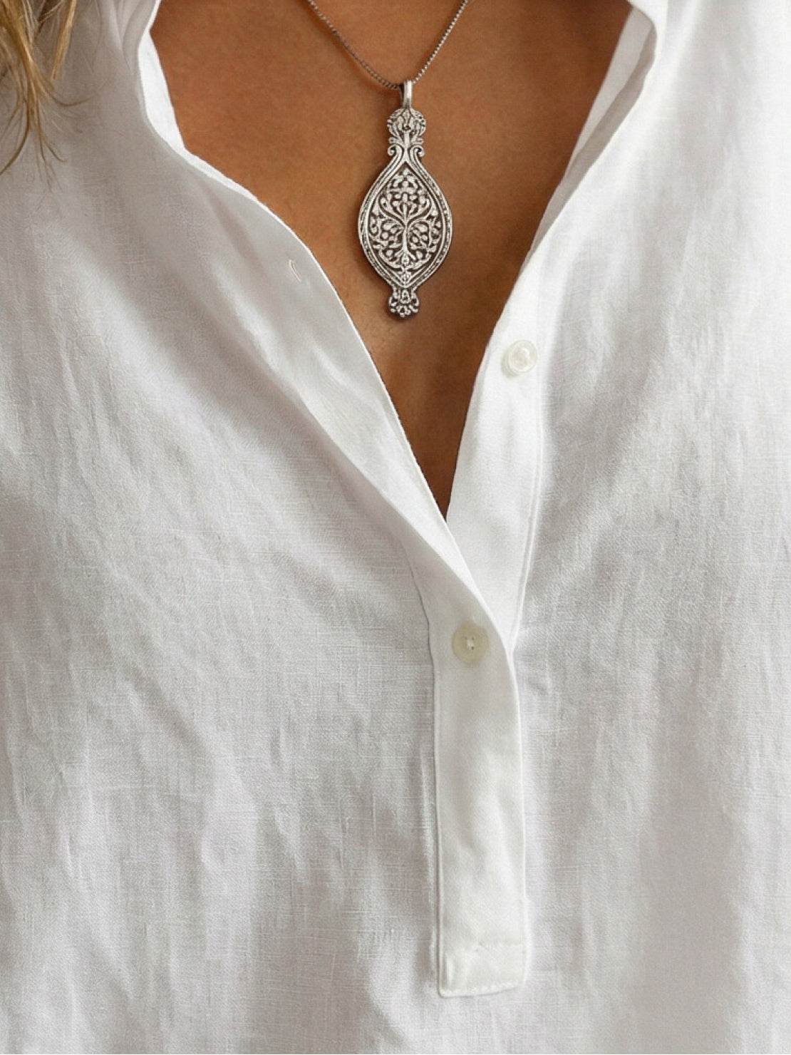 Lightweight 100% cotton popover blouse with relaxed fit and classic collar