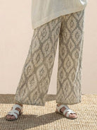 Coastal Comfort Linen two-piece set with lace details and breathable fabric