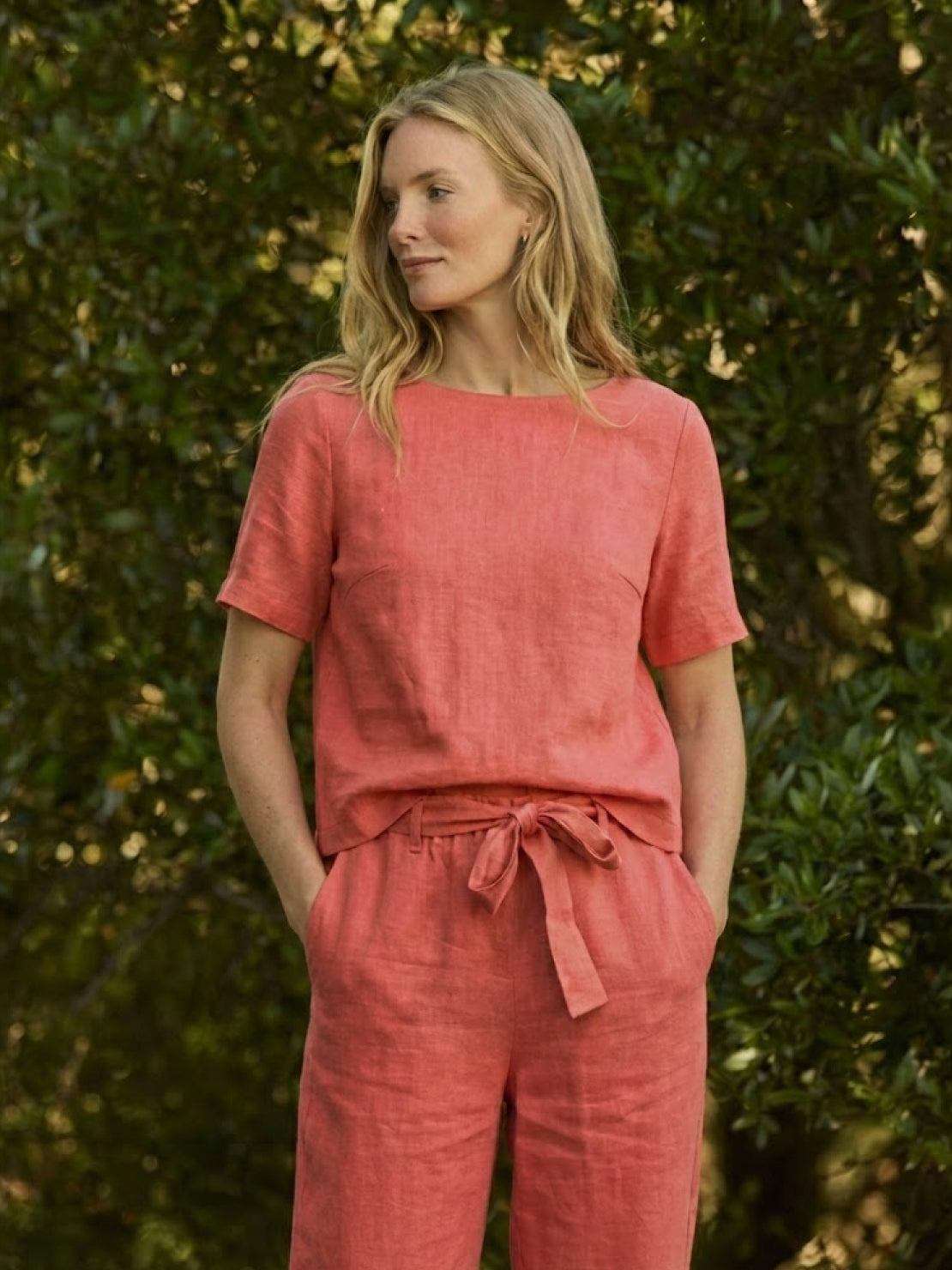 Cotton linen monochrome short-sleeve top with relaxed fit and natural texture