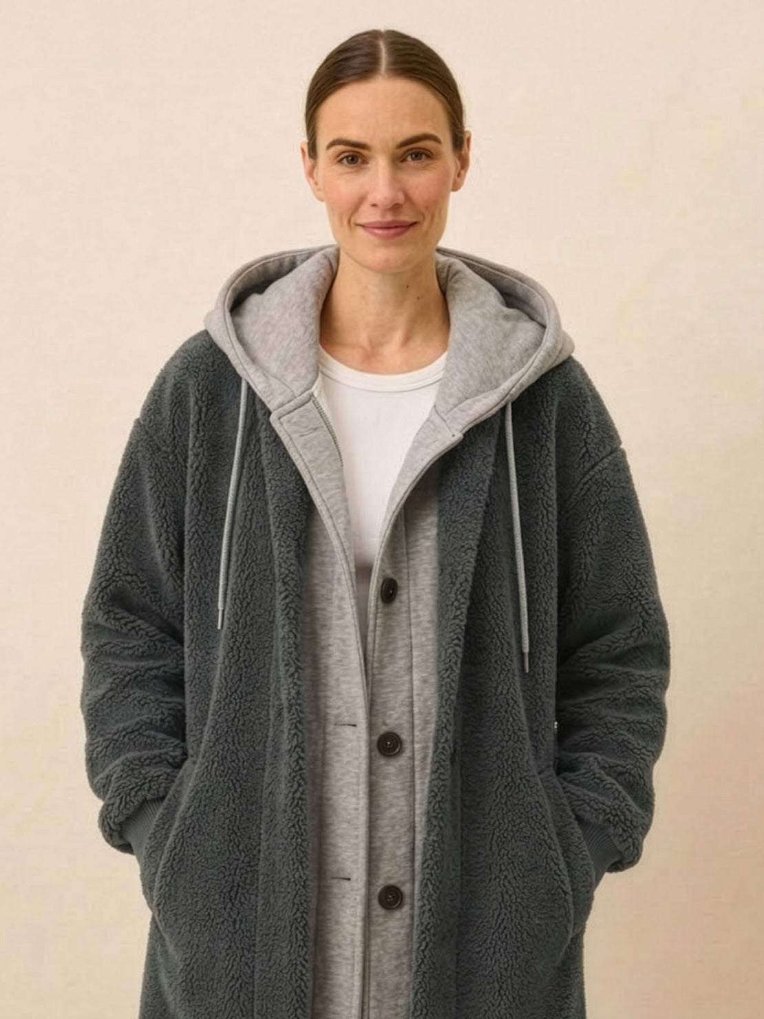 Everyday wear oversized coat with cozy sherpa lining and flattering oversized fit for stylish cold-weather layering